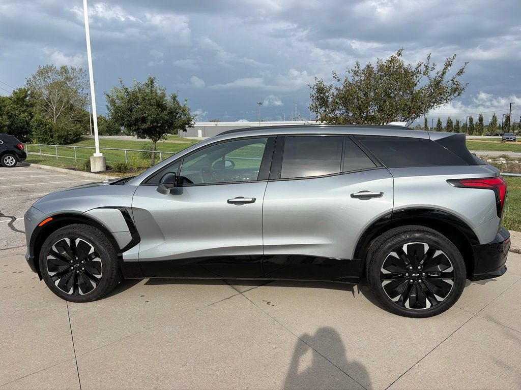 Used 2024 Chevrolet Blazer EV RS AWD/4WD image 5