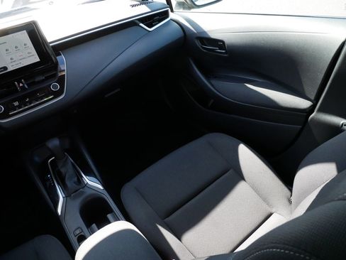 Used 2023 Toyota Corolla LE image 11