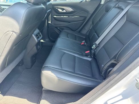 Used 2023 GMC Terrain SLT AWD/4WD image 22