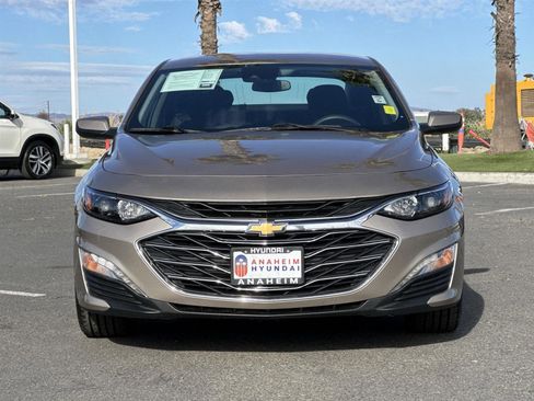 Used 2023 Chevrolet Malibu LT image 2