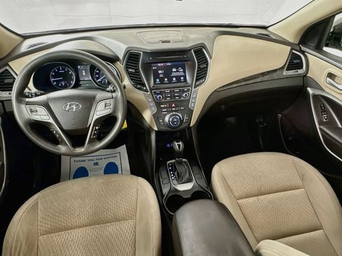 Used 2018 Hyundai Santa Fe SE AWD/4WD image 24