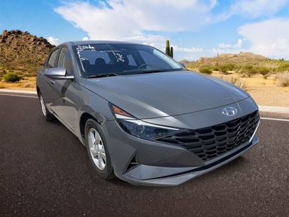 Used 2023 Hyundai Elantra SE w/ Cargo Package