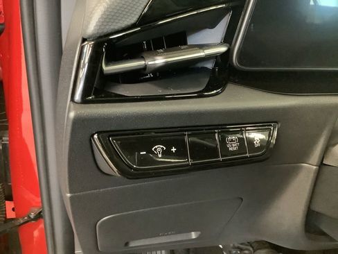 Certified 2025 Kia Niro EX image 15