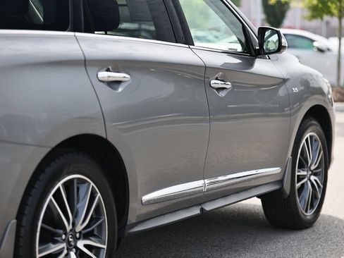 Used 2019 INFINITI QX60 Luxe w/ Sensory Package AWD/4WD image 8