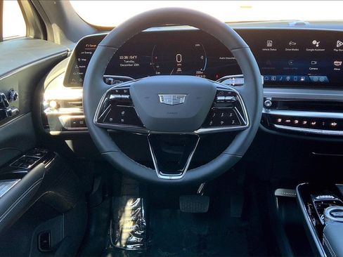 New 2025 Cadillac Lyriq Luxury image 23