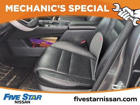 Used 2021 Nissan Rogue SL FWD image 10