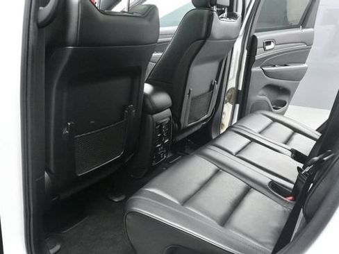 Used 2021 Jeep Grand Cherokee High Altitude AWD/4WD image 12