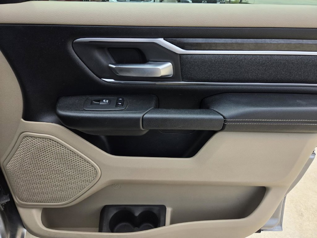 Used 2019 RAM 1500 Big Horn RWD image 9