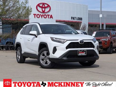 Used 2024 Toyota RAV4 XLE image 1