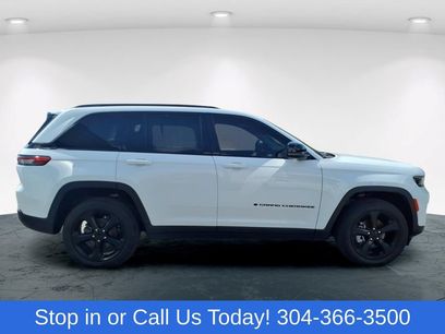 Used 2023 Jeep Grand Cherokee Limited w/ Black Appearance Package