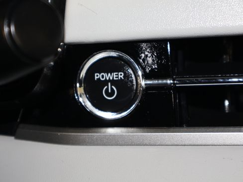 Used 2024 Mitsubishi Outlander SEL image 24