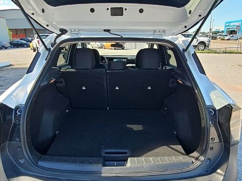 Used 2025 Nissan Kicks SV image 23