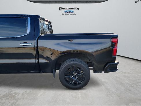 Used 2022 Chevrolet Silverado 1500 High Country w/ LPO, Dark Essentials Package image 6