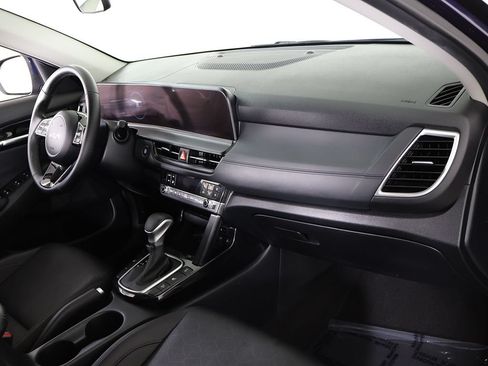 Used 2024 Kia Seltos EX AWD/4WD image 29