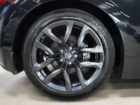 Used 2019 Nissan 370Z Touring RWD image 27