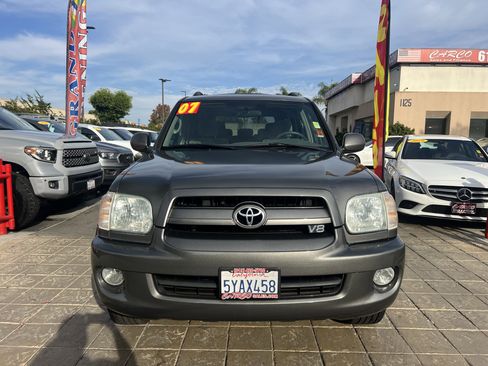 Used 2007 Toyota Sequoia SR5 image 3