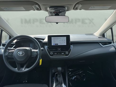 Used 2024 Toyota Corolla LE image 11