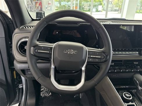 New 2025 Chevrolet Colorado ZR2 w/ Off-Road Front Bumper Package image 19