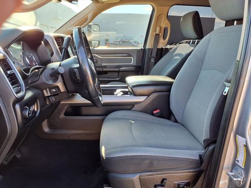 Used 2019 RAM 3500 Lone Star image 16