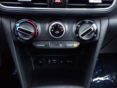 Used 2021 Hyundai Kona SEL Plus image 19