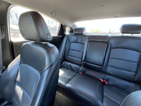 Used 2024 Chevrolet Malibu LT image 39