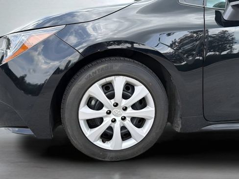 Used 2024 Toyota Corolla LE FWD image 29