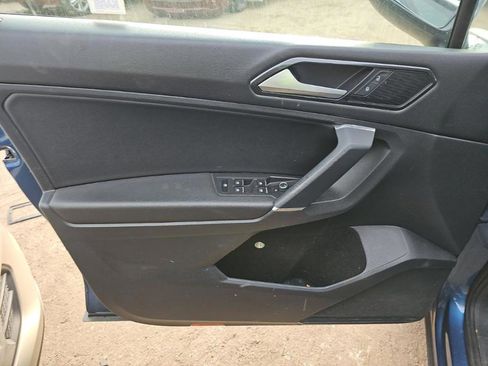 Used 2018 Volkswagen Tiguan SE image 11