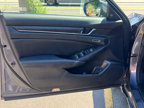 Used 2020 Honda Accord EX-L image 11