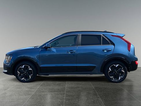 Used 2025 Kia Niro Wind w/ Wind Preserve Package FWD image 5
