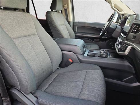 Used 2024 Ford Expedition XLT RWD image 22