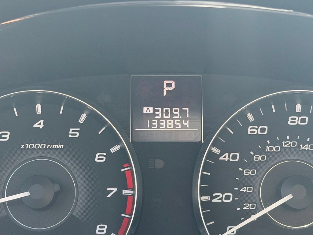 Used 2011 Subaru Legacy 2.5i Premium AWD/4WD image 14