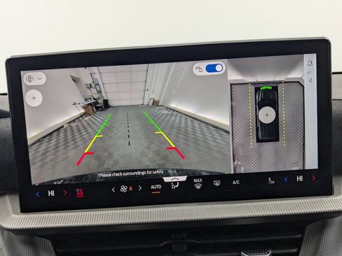 Used 2025 Ford Explorer ST image 15