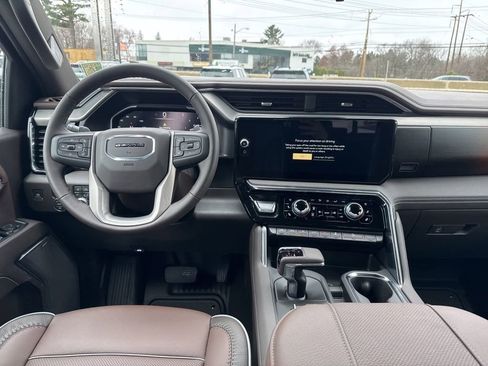 New 2026 GMC Sierra 1500 Denali w/ Denali Reserve Package AWD/4WD image 12