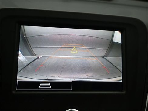 Used 2023 Chevrolet Equinox LT w/ Driver Convenience Package image 13