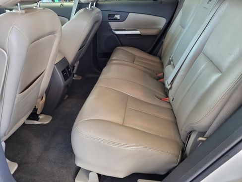 Used 2013 Ford Edge SE FWD image 6