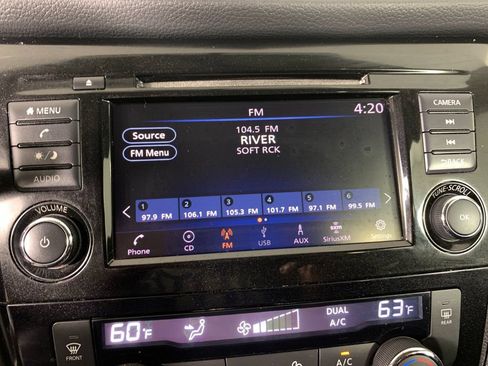 Used 2018 Nissan Rogue SV FWD image 26