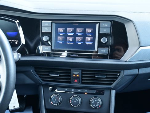 Used 2024 Volkswagen Jetta S image 14