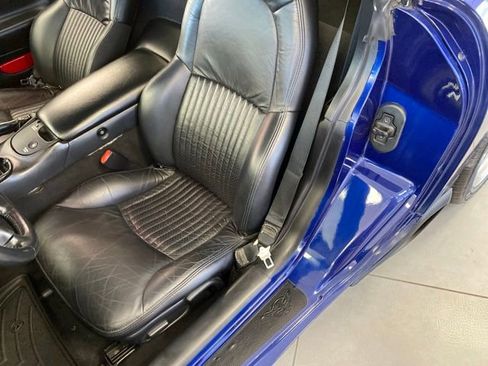 Used 2004 Chevrolet Corvette Z06 w/ Z06 Preferred Equipment Group RWD image 17