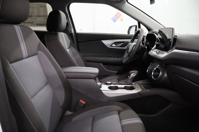 New 2026 Chevrolet Blazer LT w/ Convenience Package FWD image 26