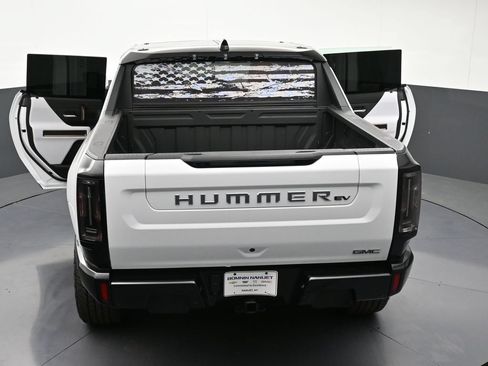 Certified 2025 GMC Hummer EV 2X AWD/4WD image 35