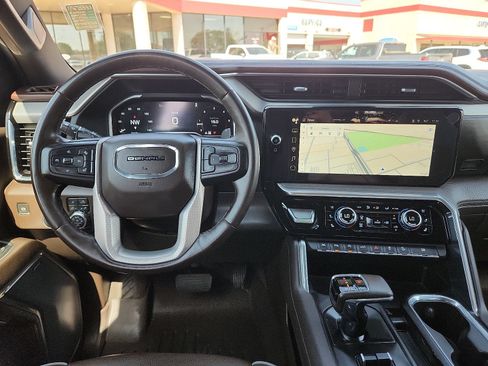 Used 2023 GMC Sierra 1500 Denali AWD/4WD image 12