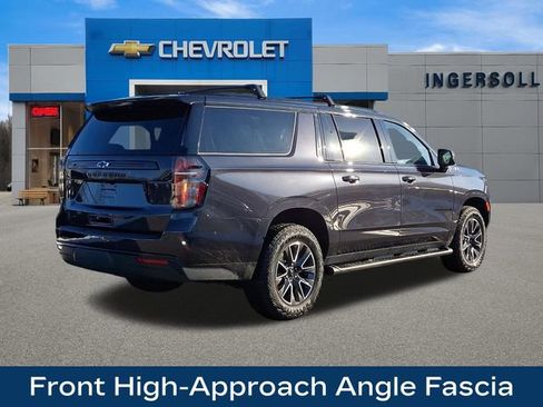Used 2024 Chevrolet Suburban Z71 w/ Luxury Package AWD/4WD image 28