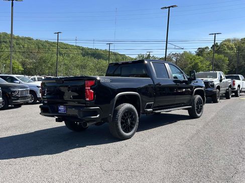 New 2026 Chevrolet Silverado 2500 LT w/ Trail Boss Package image 3