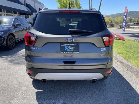 Used 2019 Ford Escape SEL image 6