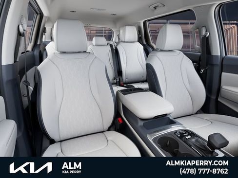 New 2026 Kia Carnival EX FWD image 15