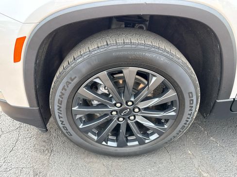 Certified 2022 Chevrolet Traverse RS FWD image 9
