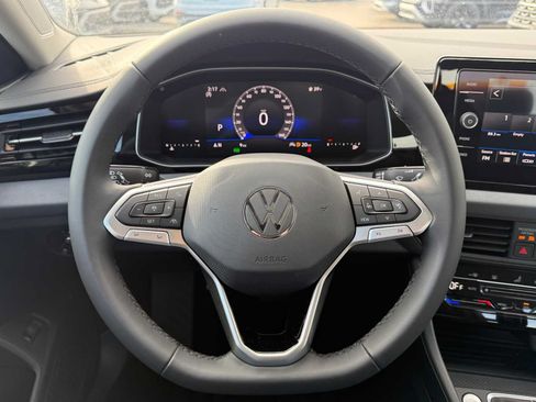 New 2026 Volkswagen Jetta SE FWD image 10