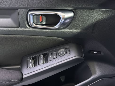 Used 2025 Honda Civic Sport image 34