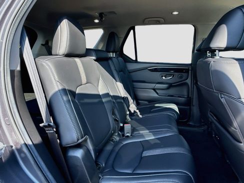 Used 2025 Honda Pilot EX-L image 26