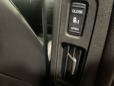 Used 2025 Honda Odyssey Sport-L image 52